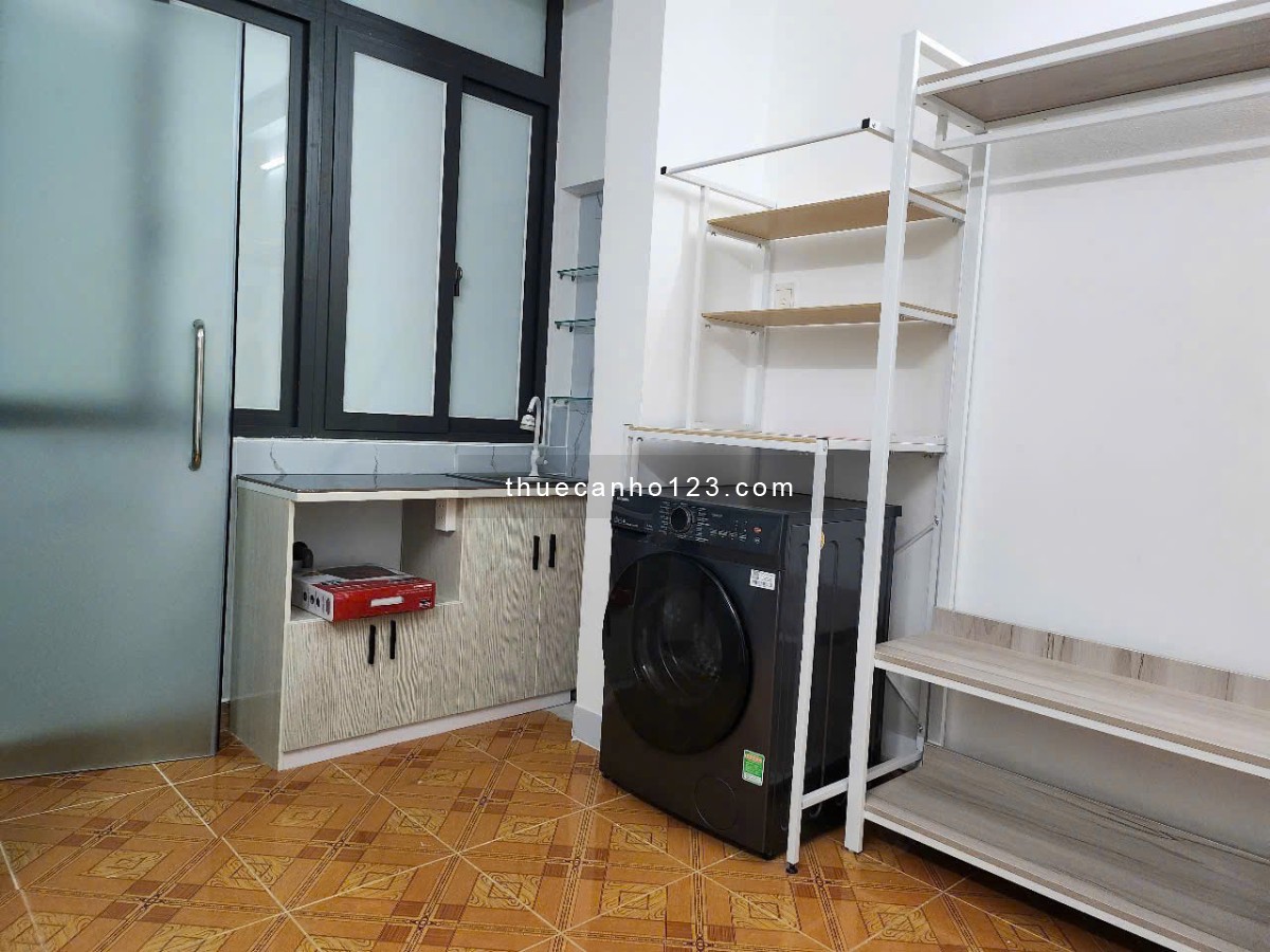 CHDV đường 3/2, quận 10: 20m2, Nội thất 5.5tr/tháng