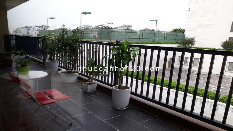 Cho thuê căn hộ dịch vụ tại Từ Hoa, Tây Hồ, 180m2, 3PN, đầy đủ nội thất cao cấp