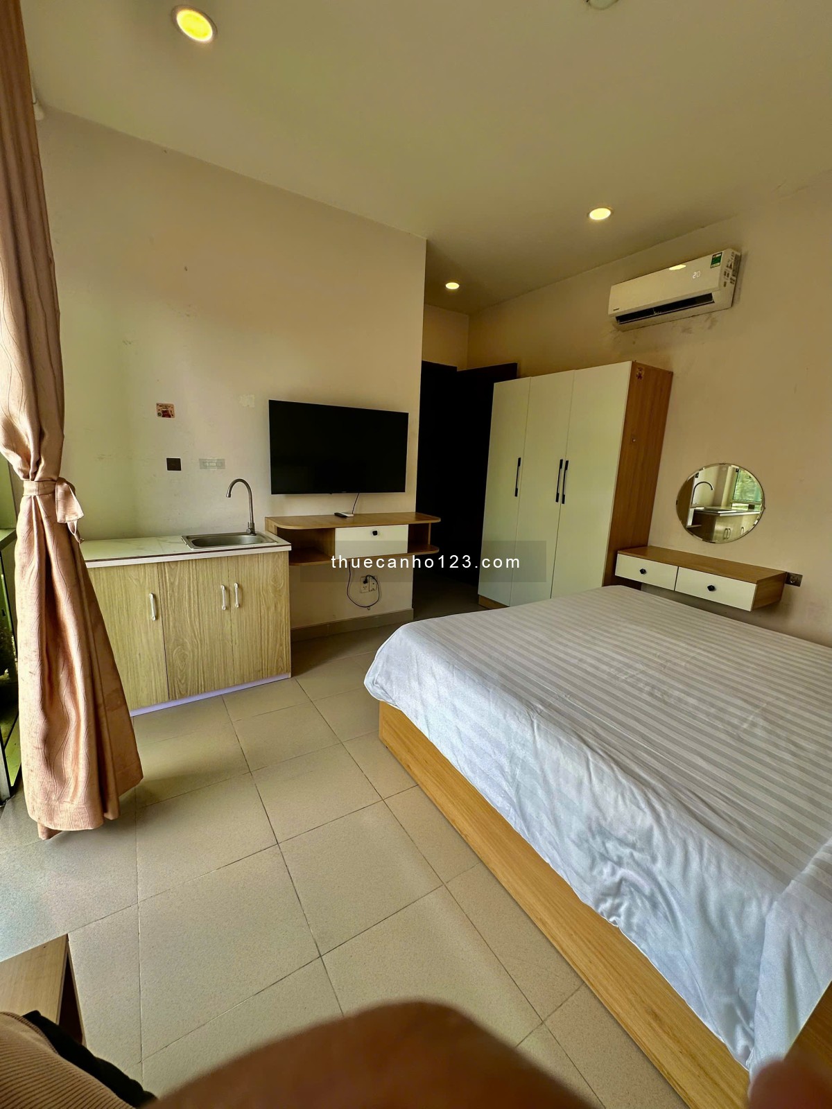 Cho thuê phòng studio – ban công siêu rộng – full nội thất – Giá chỉ 6.2 triệu/tháng