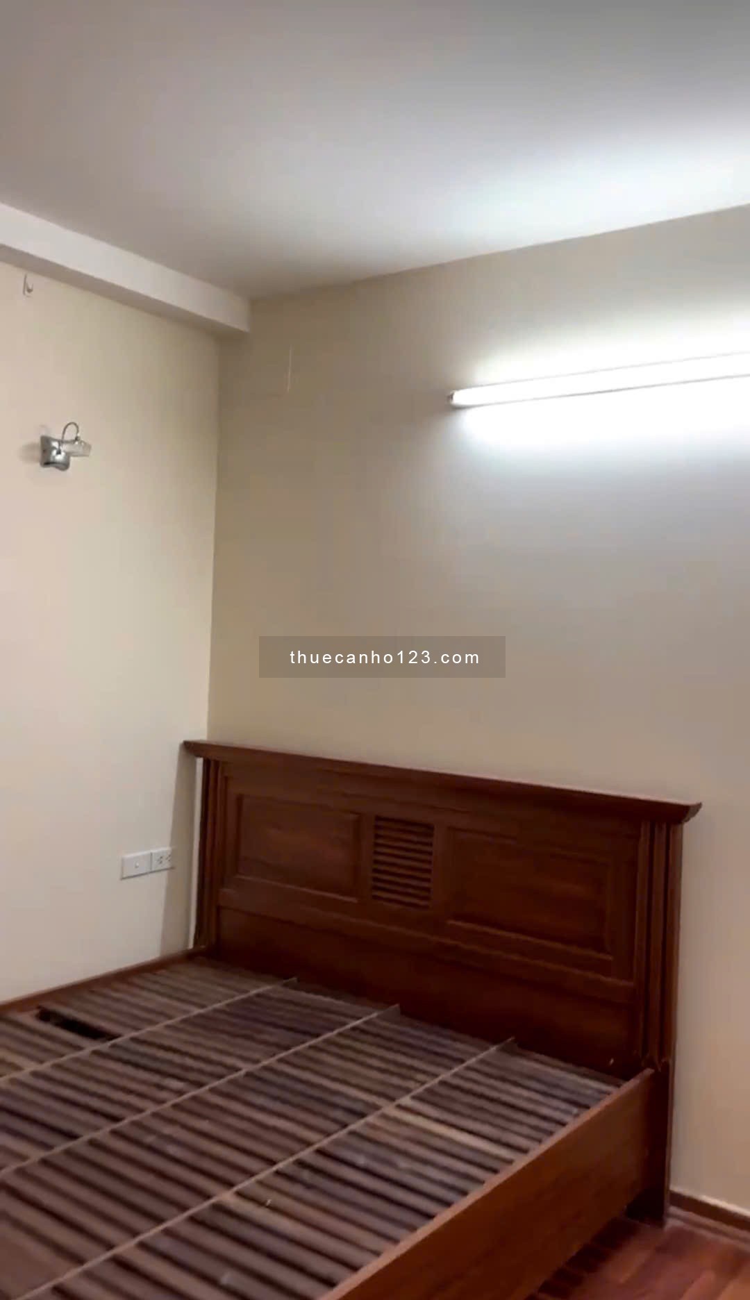 Cho thuê căn hộ C37 Bắc Hà, Tố Hữu. Căn hộ 3PN full đồ