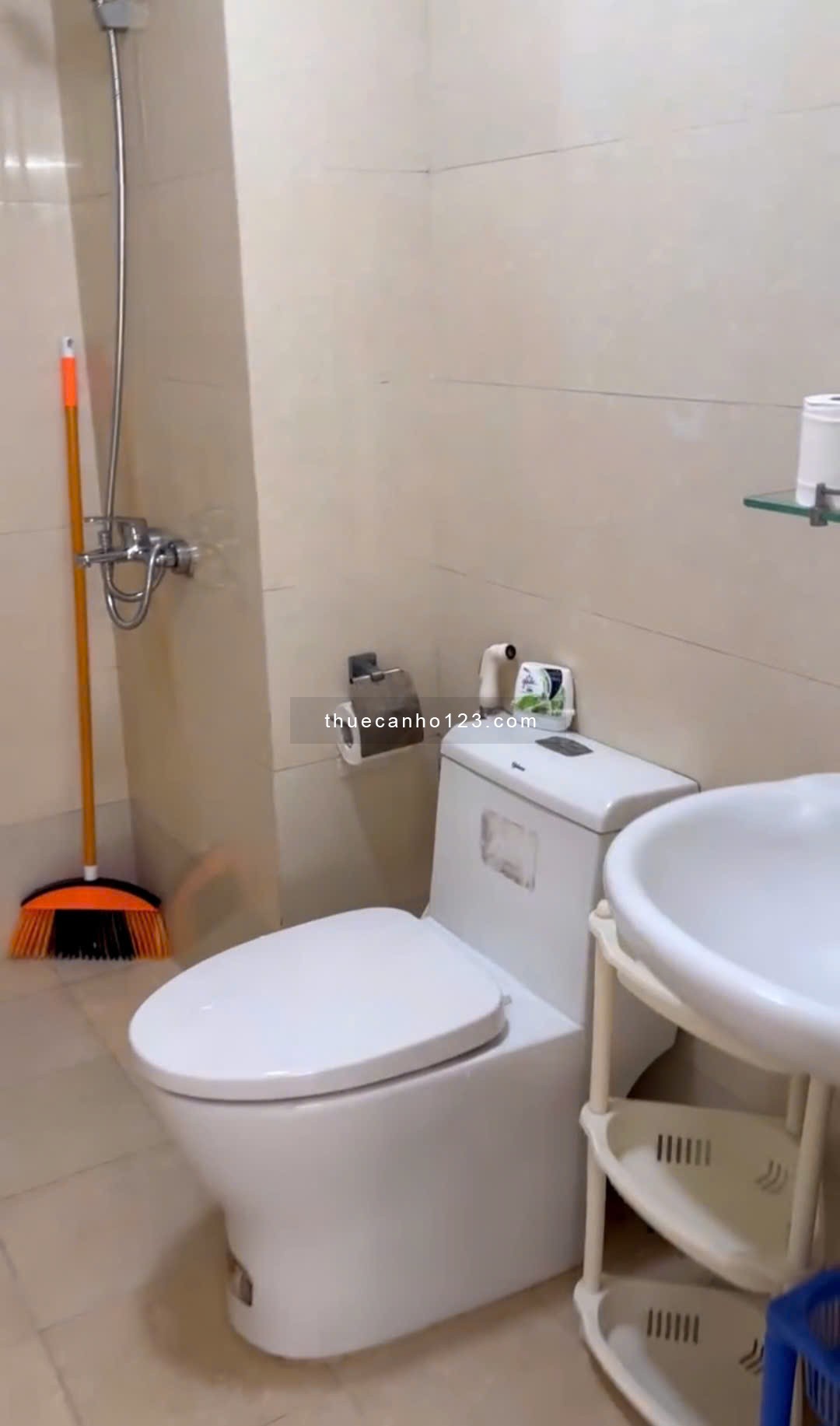 Cho thuê căn hộ C37 Bắc Hà, Tố Hữu. Căn hộ 3PN full đồ