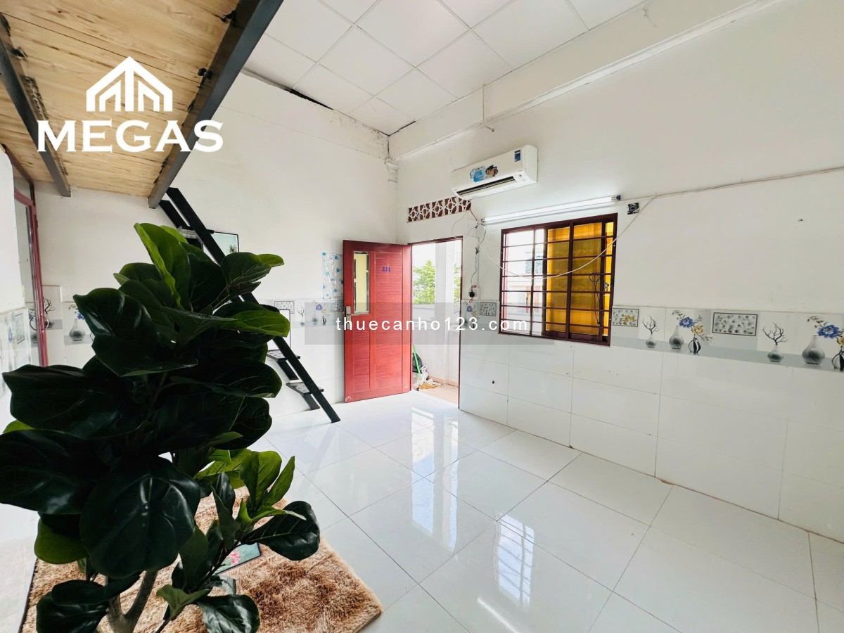 Căn hộ Ban Công Gác Cao Ngay Vòng Xoay Phú Lâm - Cư xã Phú Lâm