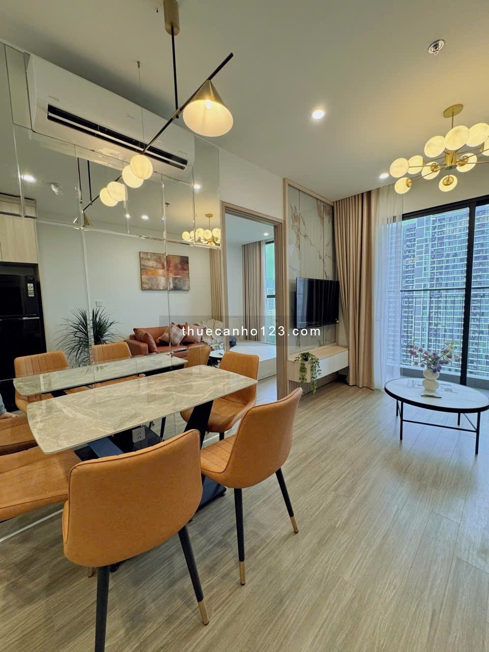 Chính chủ cho thuê căn hộ đẹp 2PN2WC tại Vinhome Ocean Park Tòa Pavilon full đồ đẹp tiện ích ngập
