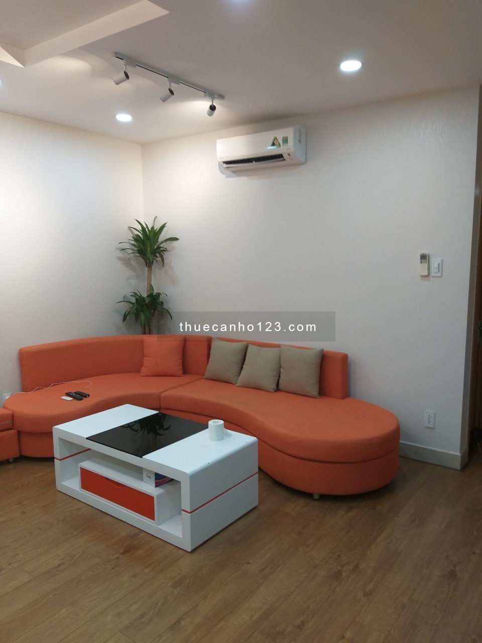 Căn Hộ Himlam Q7 2PN 2WC giá thuê 12,5tr đầy đủ nội thất