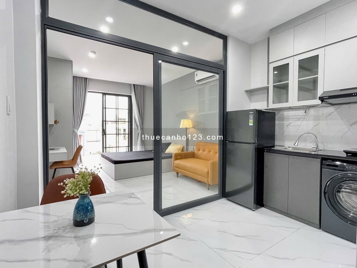 Căn Hộ 1PN Ban Công Q7 Thuận Tiện Mọi Quận Liền Kề