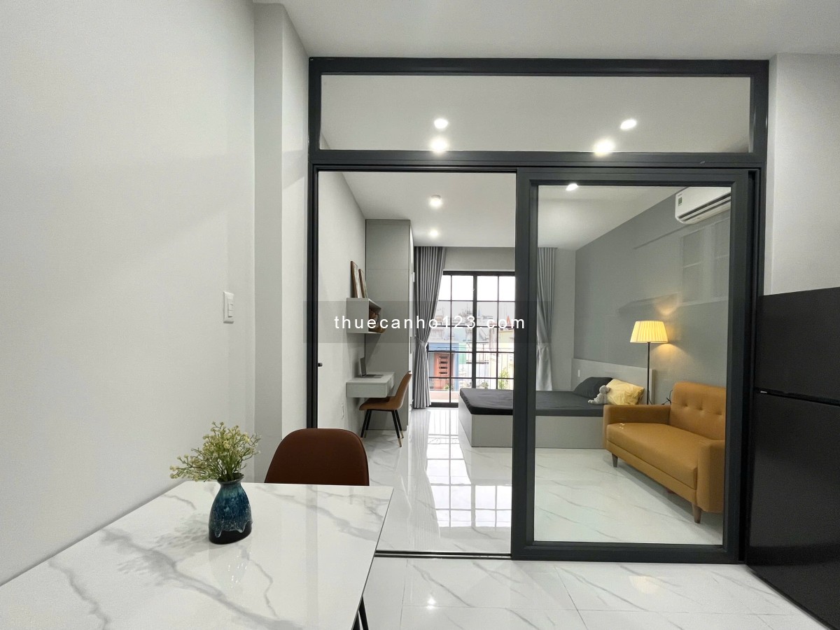 Căn Hộ 1PN Ban Công Q7 Thuận Tiện Mọi Quận Liền Kề