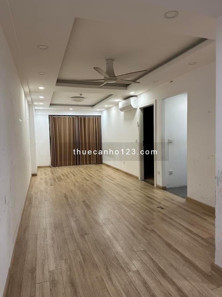 Cho thuê căn hộ chung cư Imperial 360 Giải Phóng, Thanh Xuân 80m2 2PN cơ bản 11tr