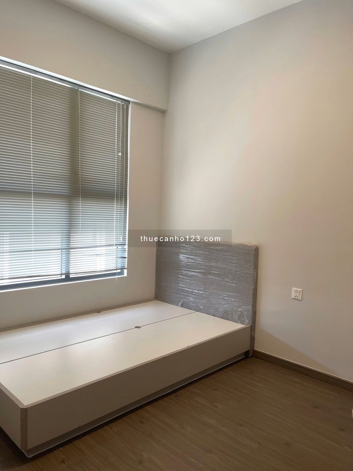 Cho thuê căn chung cư Kingdom Tô Hiến Thành, q10: 80m2 - 2p ngủ - NTCb - 19tr