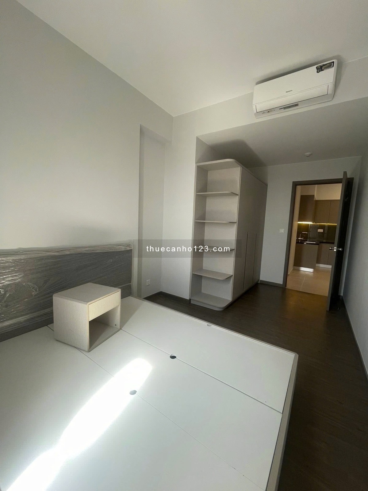 Cho thuê căn chung cư Kingdom Tô Hiến Thành, q10: 80m2 - 2p ngủ - NTCb - 19tr