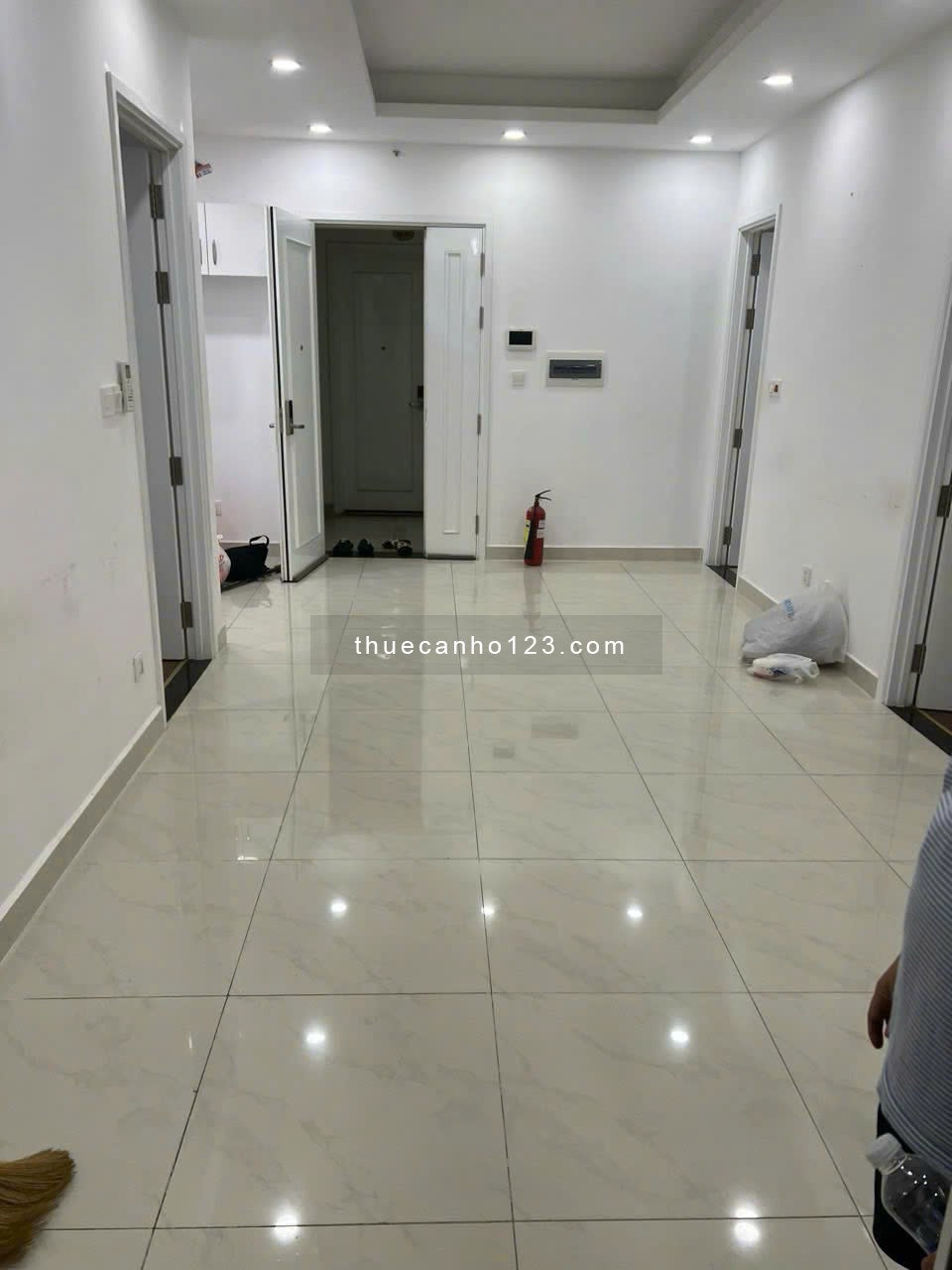 Chung cư Carillon 2 -Hòa Thạnh, Tân Phú : 74m2, 2p ngủ, 2wc, NT, 10tr/th