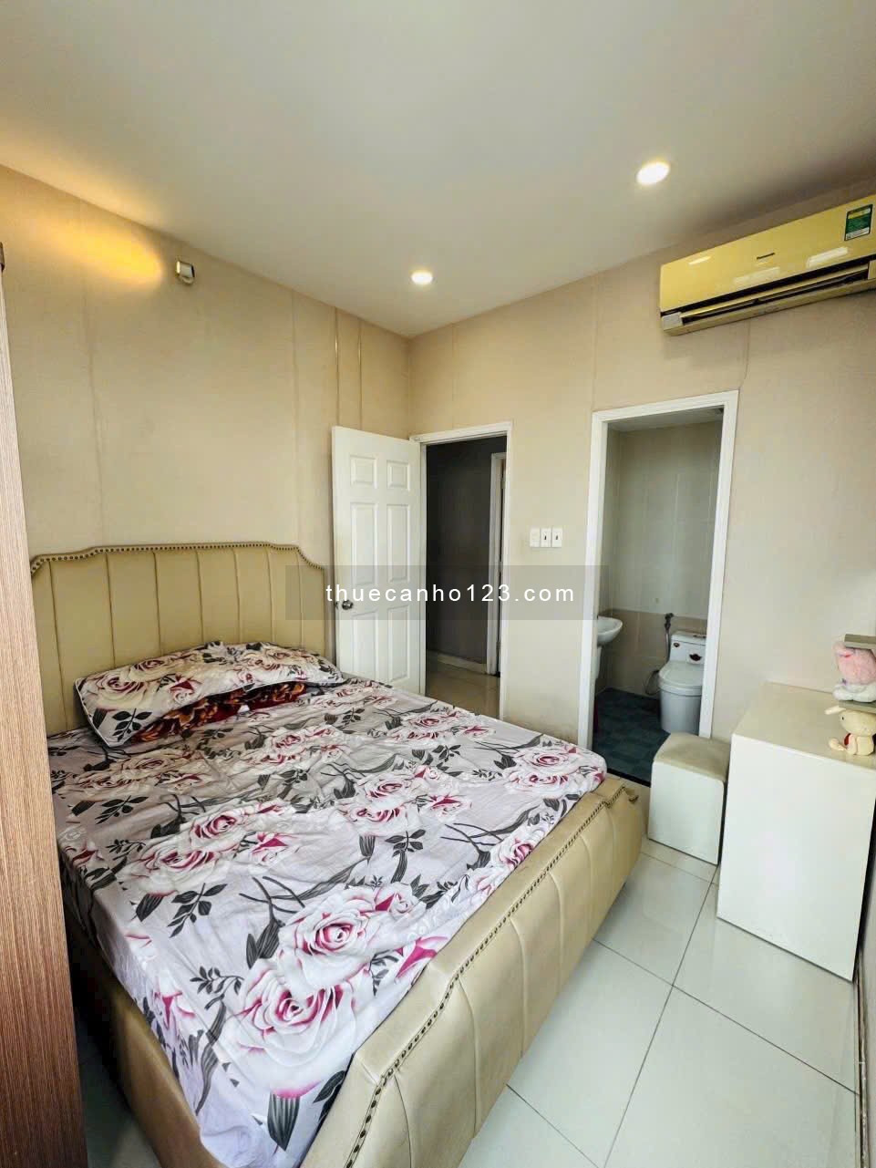 Chung cư Carillon 2 -Hòa Thạnh, Tân Phú : 97m2, 3p ngủ, 2wc, NT, 12tr/th.