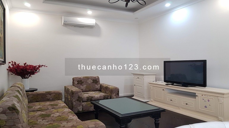 Cho thuê căn hộ dịch vụ tại Giảng Võ, Đống Đa, 100m2, 2PN, đầy đủ nội thất