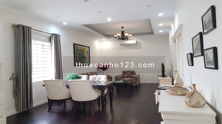 Cho thuê căn hộ dịch vụ tại Giảng Võ, Đống Đa, 100m2, 2PN, đầy đủ nội thất