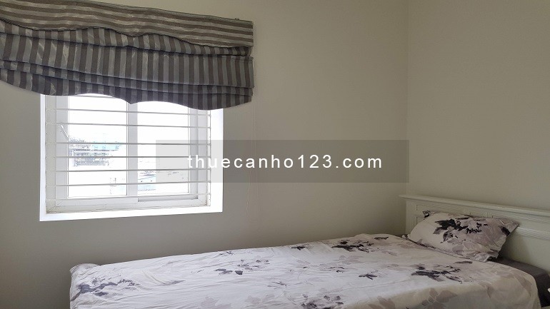 Cho thuê căn hộ dịch vụ tại Giảng Võ, Đống Đa, 100m2, 2PN, đầy đủ nội thất