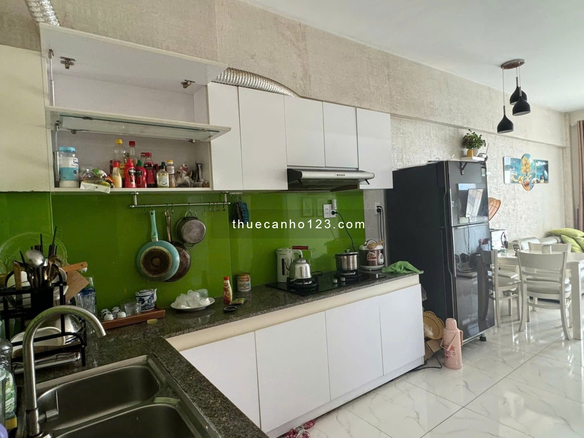 Chung cư Phúc Yên, Phan Huy Ích, P15, TB, 81m2, 2PN, 10tr/tháng.