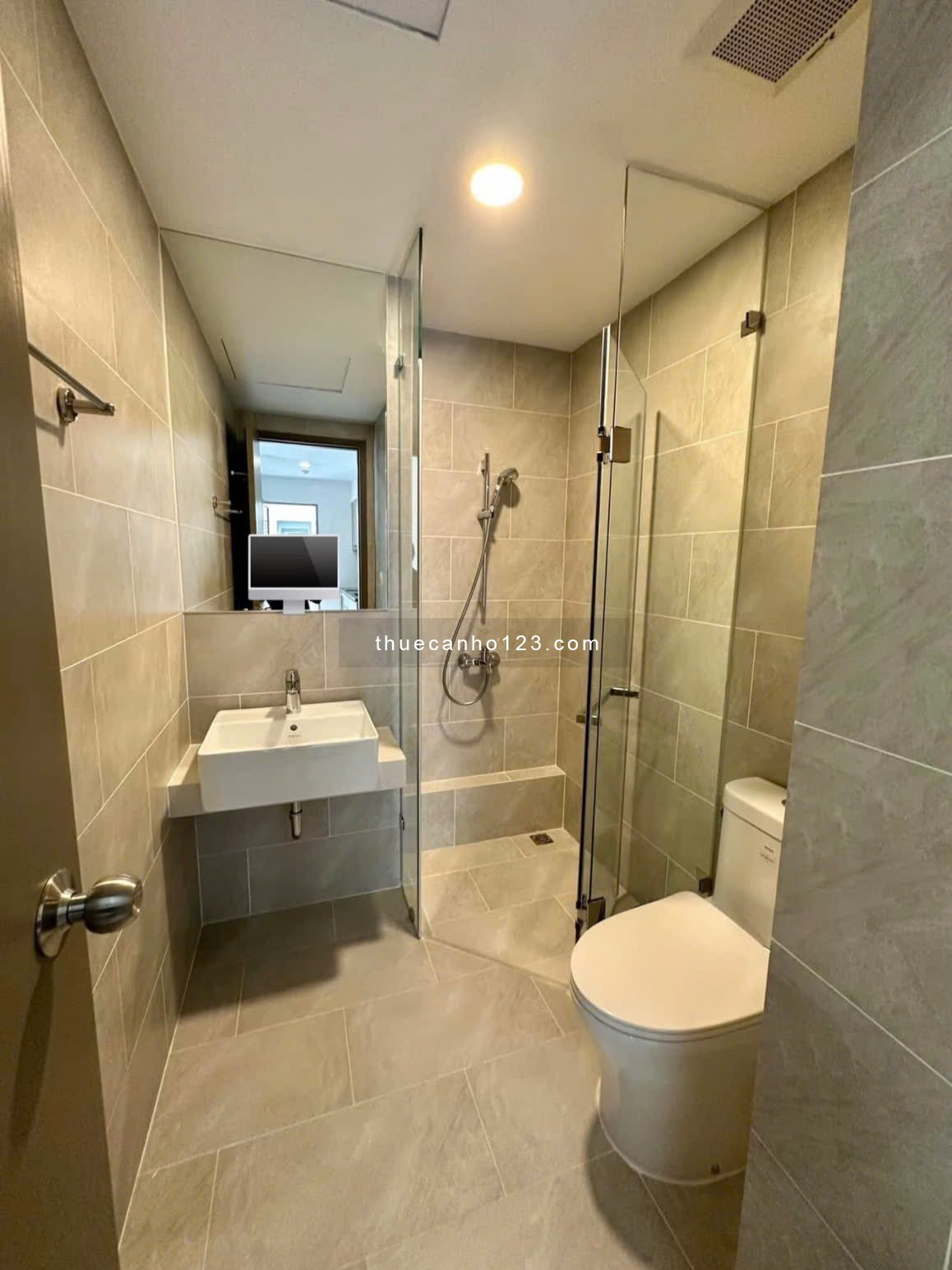 Giá thuê 13tr5/th -chung cư Sunny Plaza, Phạm Văn Đồng,GV: 2p ngủ, 2wc