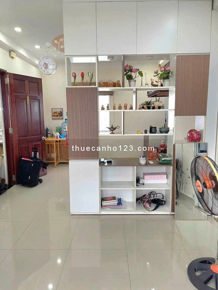 Chung cư 10A Trần Nhật Duật, Tân Định, Q1: 75m2, 2pn, ban công 12tr5