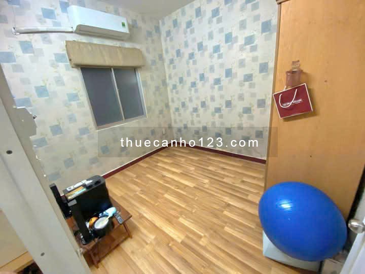 Chung cư 10A Trần Nhật Duật, Tân Định, Q1: 75m2, 2pn, ban công 12tr5