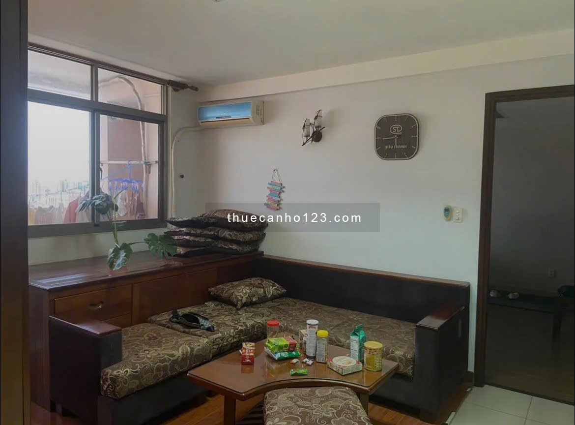 Chung cư Screc , P12, Q3, nội thất, 2p, 2wc, 85m2, giá 13tr/tháng