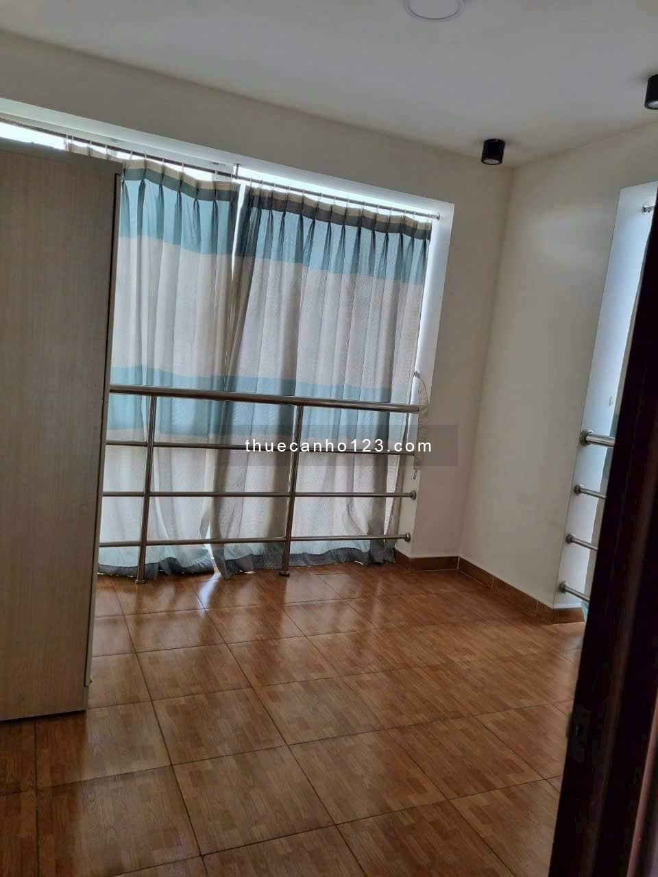 Cho thuê căn hộ Sacomreal - Hòa Binh, diện tích 60m2, giá 8tr