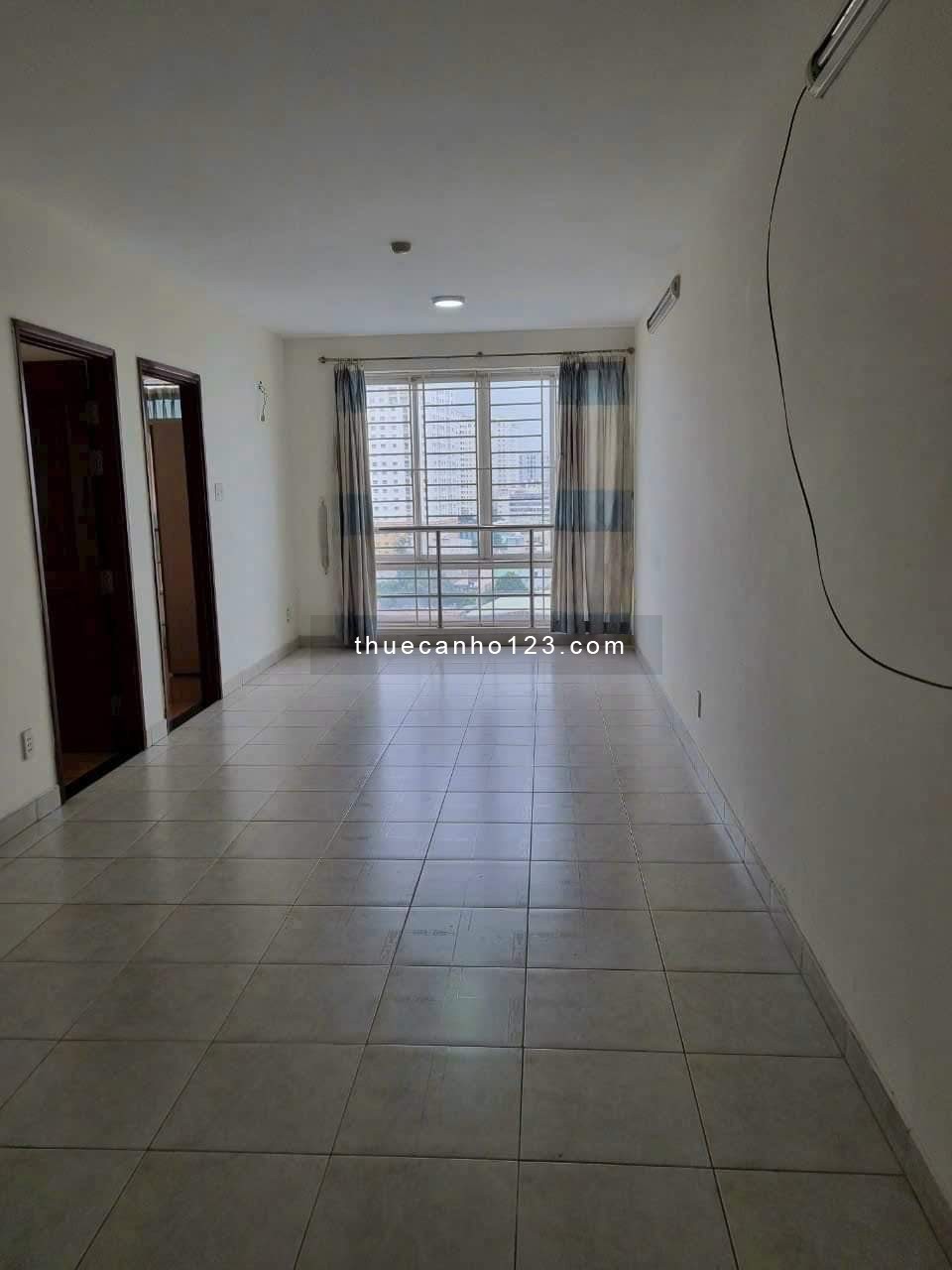 Cho thuê căn hộ Sacomreal - Hòa Binh, diện tích 60m2, giá 8tr