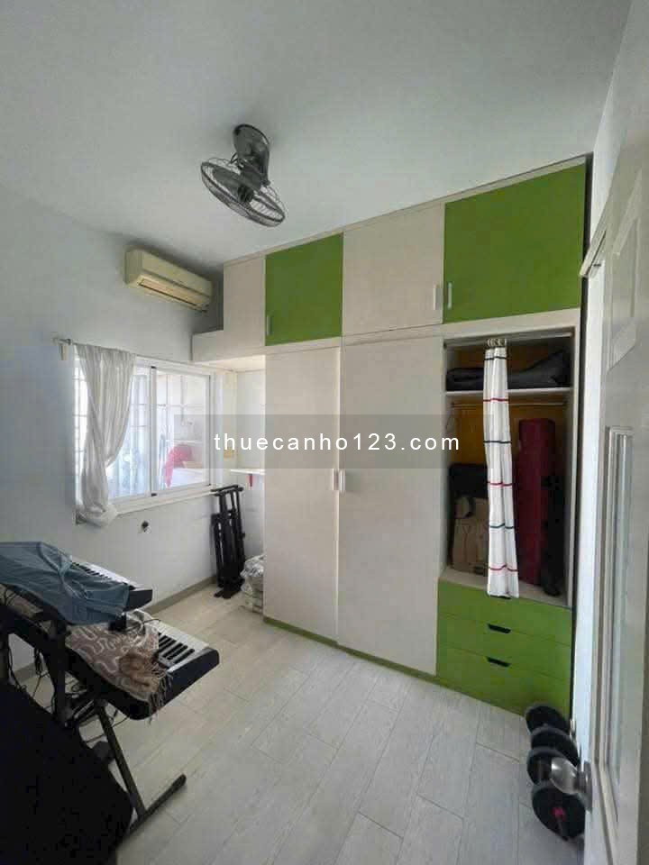 Chung cư 10A Trần Nhật Duật, Tân Định, Quận 1: 2p ngủ, nội thất, giá 12.5tr/th