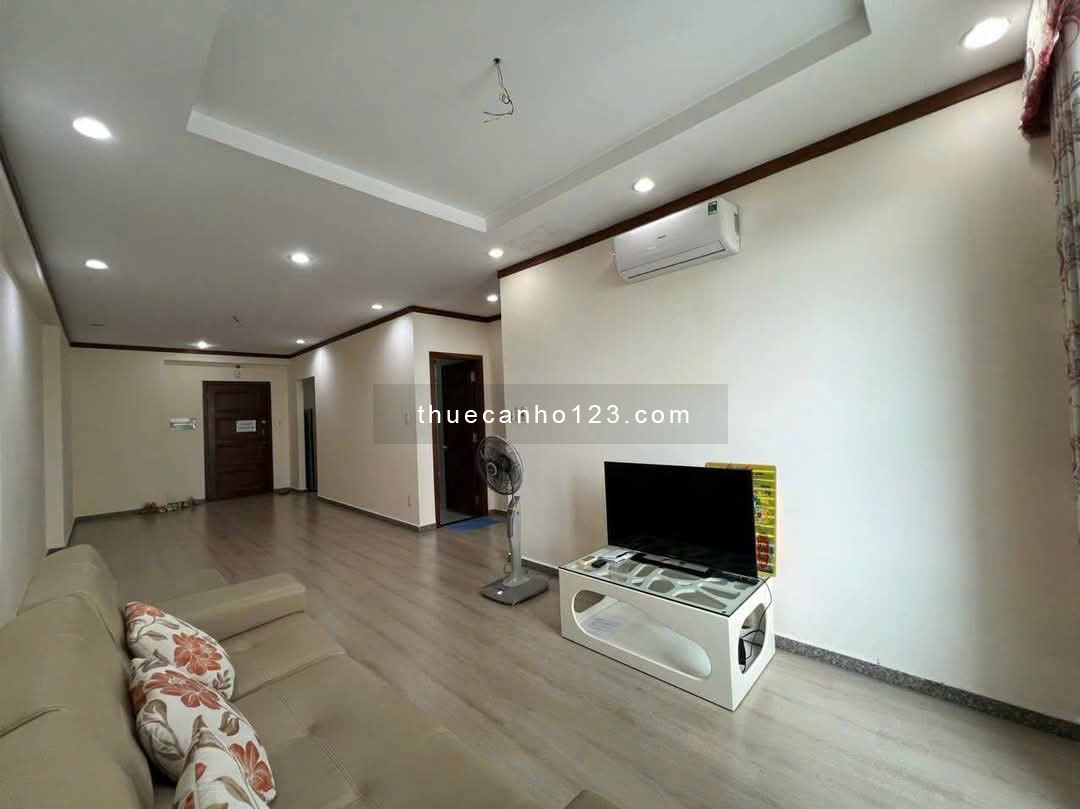 Căn hộ Oriental Plaza, Âu Cơ, Tân Phú: 14tr/th, 95m2, 3pn, full NT