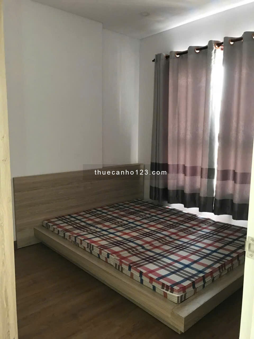 Chung cư Screc, Trường Sa, Q3: Giá 13.5tr/th căn 85m2 2p ngủ, 2wc