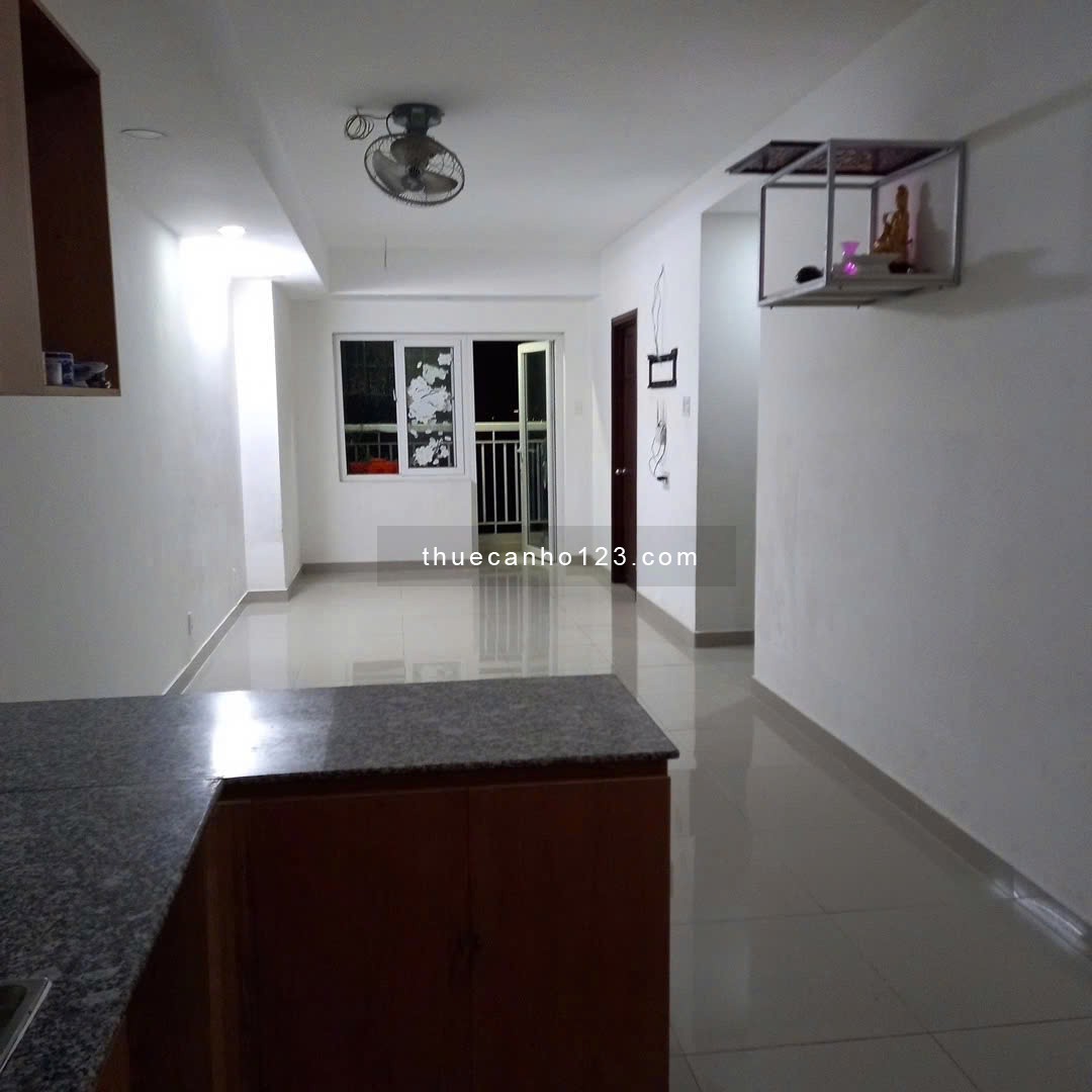 Chung cư HuD, Điện Biên Phủ, Bình Thạnh: 70m2, 2p ngủ, 2wc, 12tr