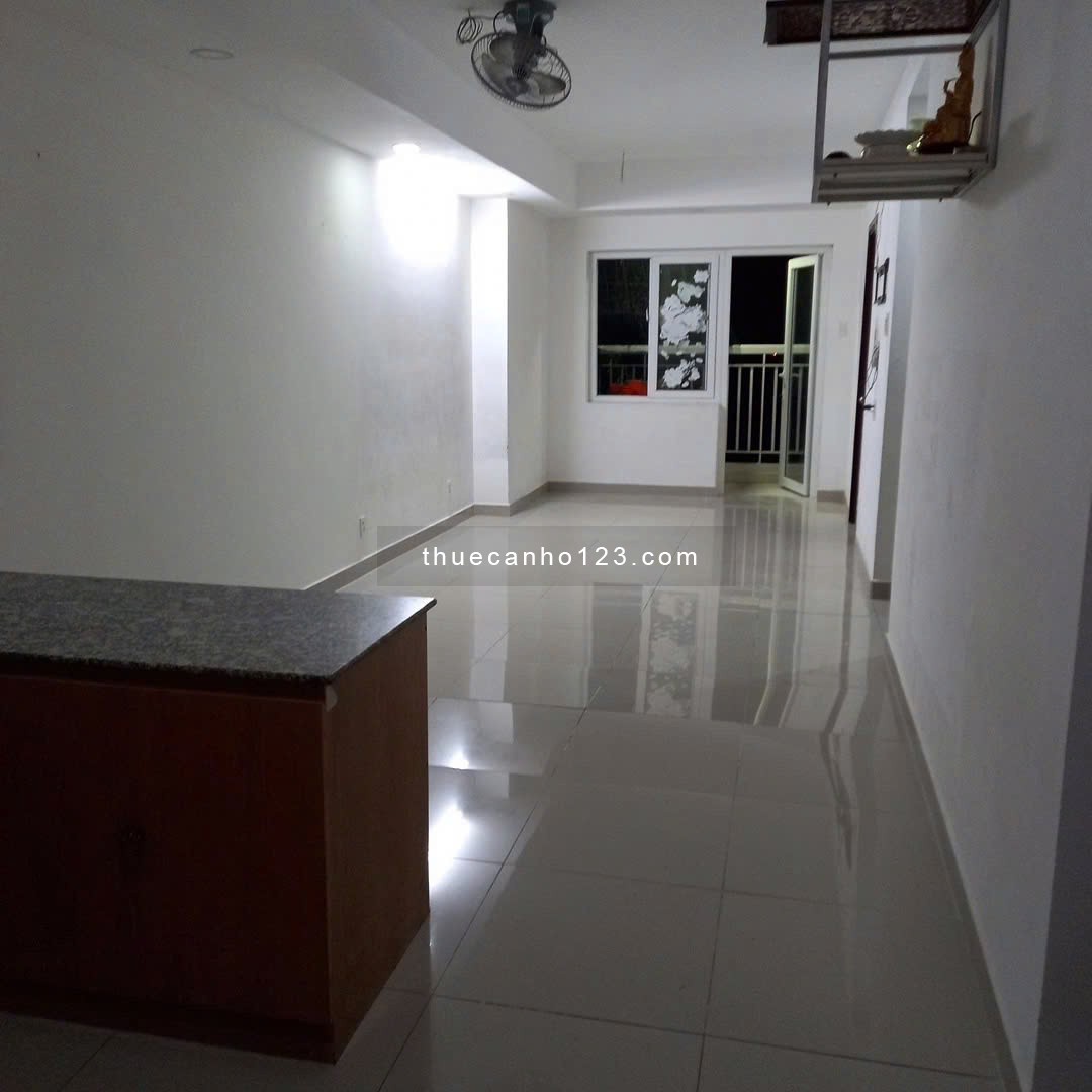 Chung cư HuD, Điện Biên Phủ, Bình Thạnh: 70m2, 2p ngủ, 2wc, 12tr