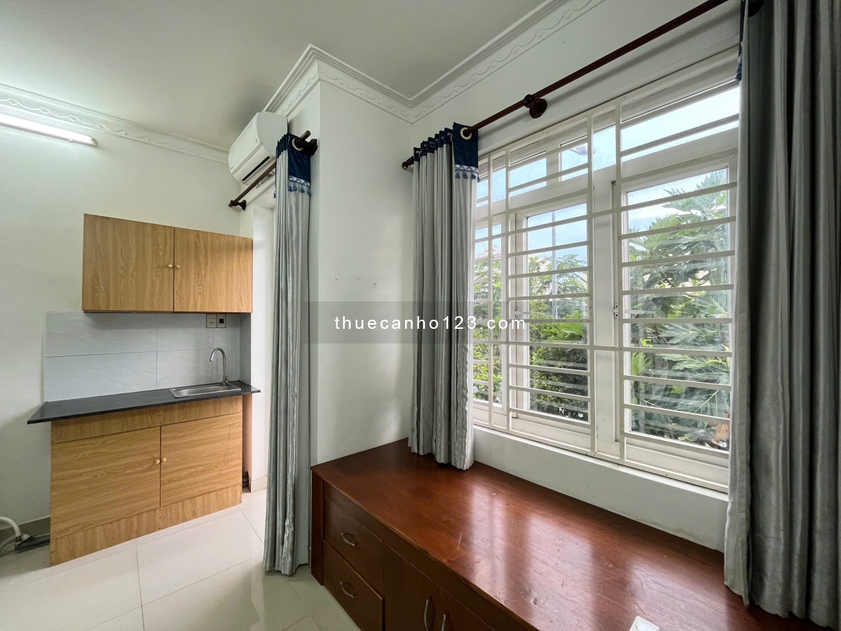 Trống Lại Căn Studio - Tách Bếp Full Nội Thất - Sân Sau Thoáng Mát - Ngay An Phú Quận 2