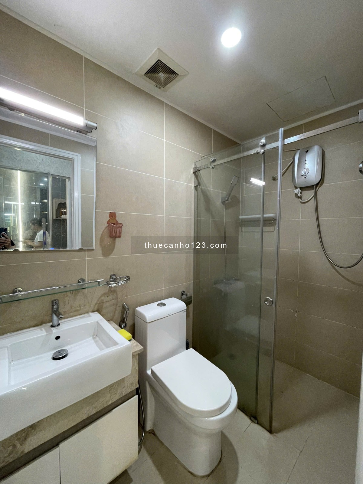 Cho thuê căn hộ Office-tel Florita Quận 7 để ở, 38m, full nội thất, 10.5 triệu, LH: 0917 492 608