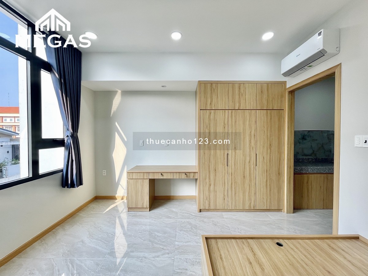 Cho thuê CHDV 1PN tách bếp, có cửa sổ