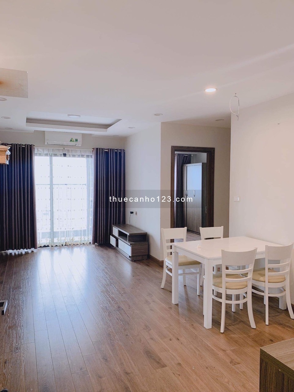 Cho thuê căn hộ chung cư Nam Đô Complex 609 Trương Định, Hoàng Mai 120m2 3PN full đồ 14tr 086689456