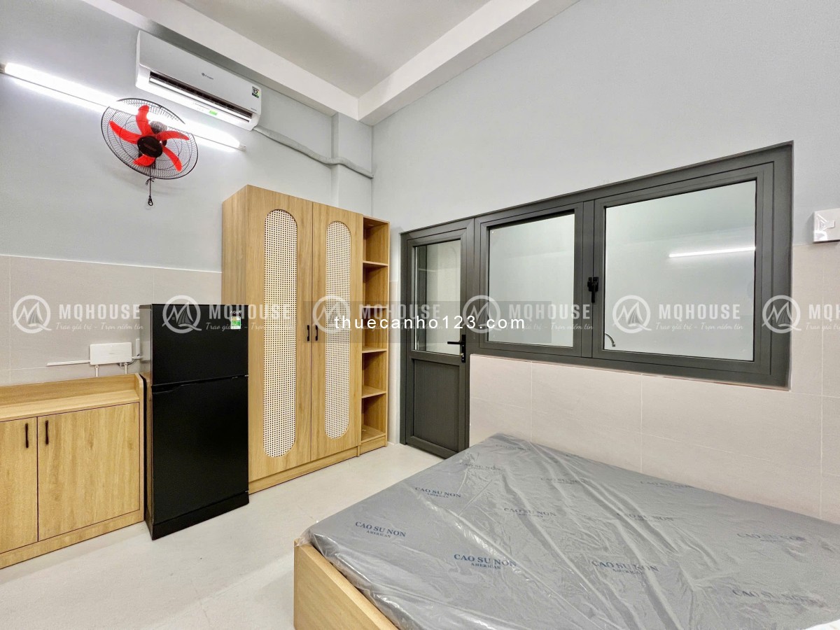Cho thuê căn hộ studio tách bếp – Thang máy, nhà mới 100%, gần sân bay – CV Gia Định
