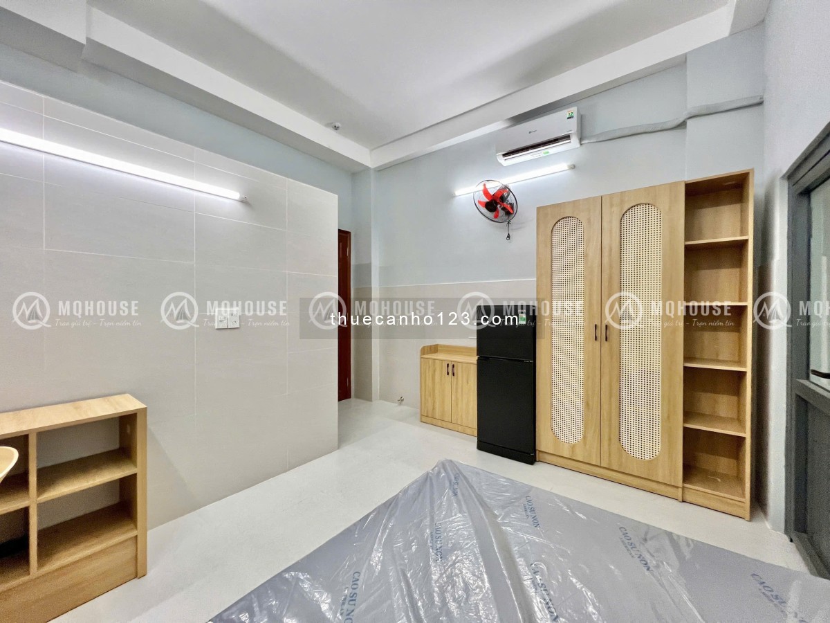 Cho thuê căn hộ studio tách bếp – Thang máy, nhà mới 100%, gần sân bay – CV Gia Định