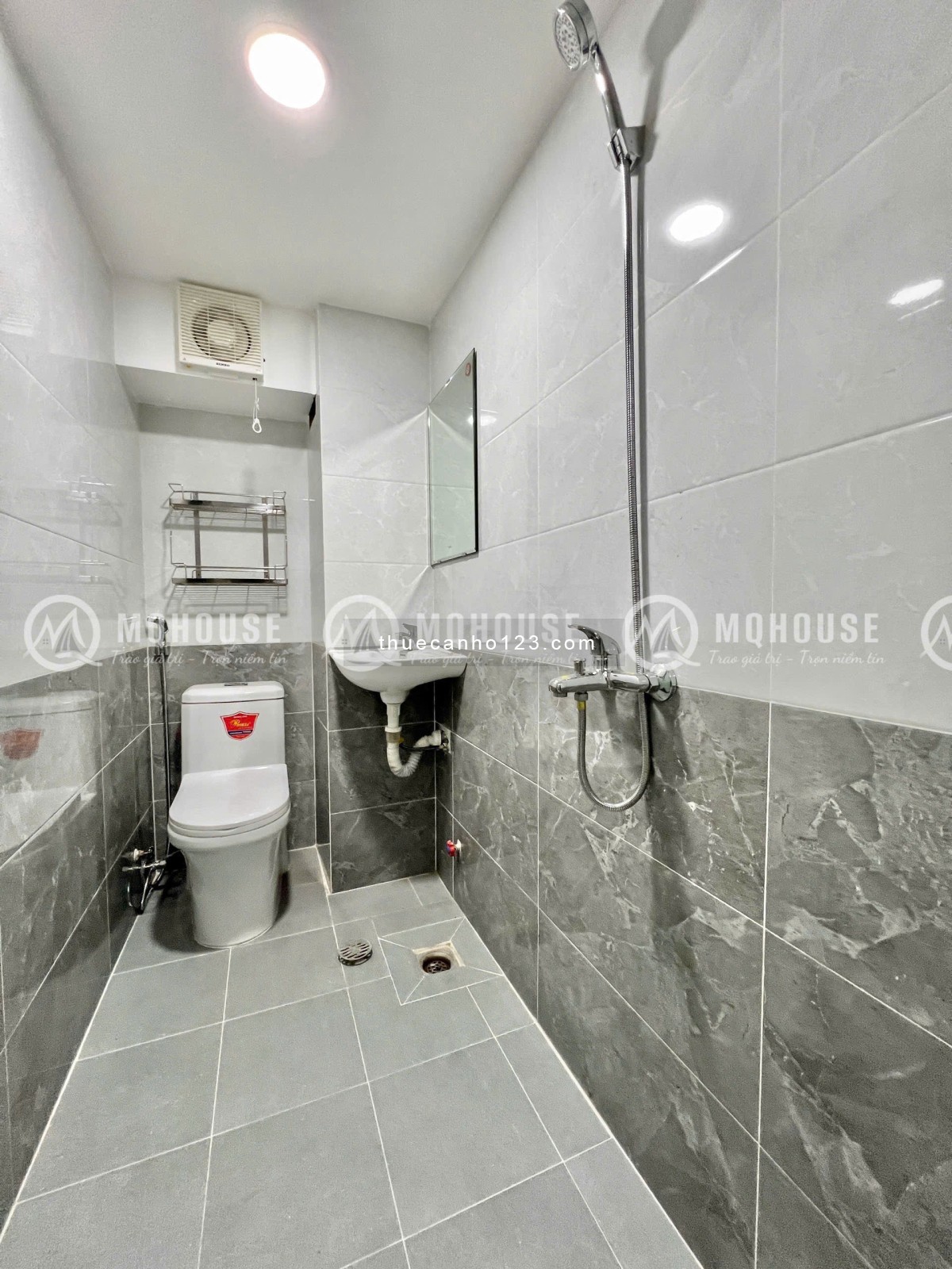 Cho thuê căn hộ studio tách bếp – Thang máy, nhà mới 100%, gần sân bay – CV Gia Định