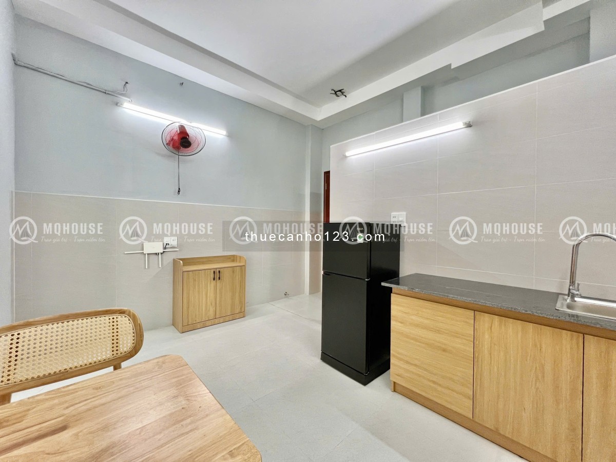 Cho thuê căn hộ studio tách bếp – Thang máy, nhà mới 100%, gần sân bay – CV Gia Định