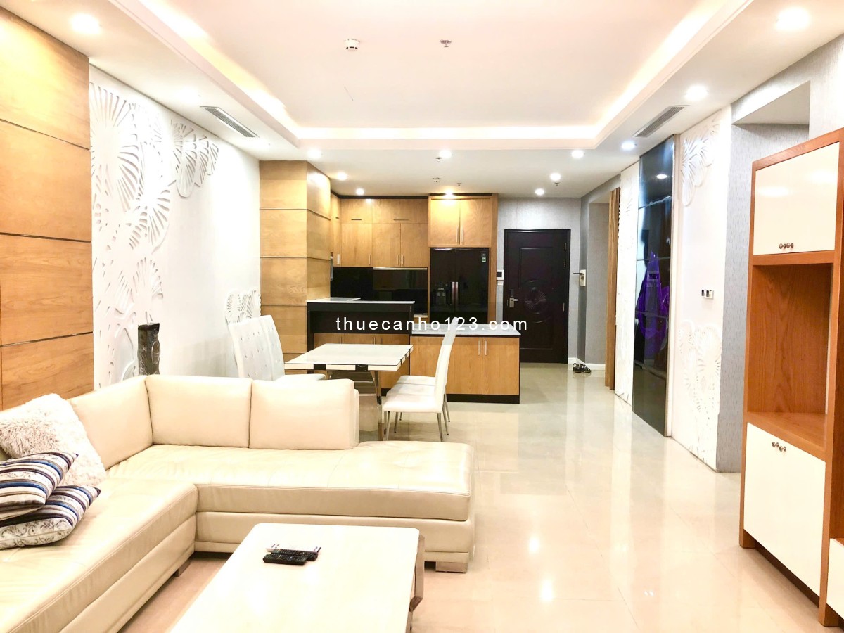Cho thuê căn hộ Royal City 3 ngủ, full đồ diện tích 138m2