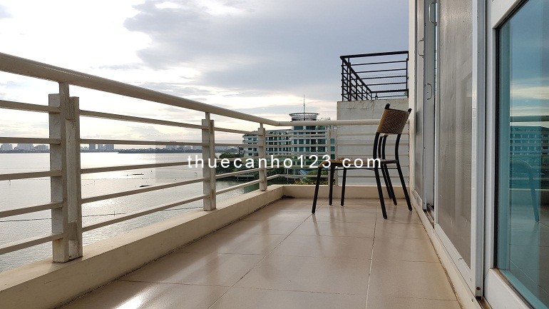Cho thuê căn hộ dịch vụ tại Yên Hoa, Tây Hồ, 100m2, 2PN, view hồ, ban công, đầy đủ nội thất hiện đại