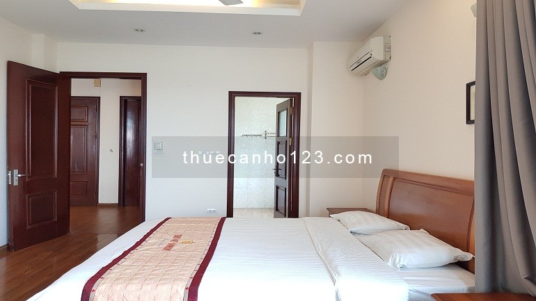 Cho thuê căn hộ dịch vụ tại Yên Hoa, Tây Hồ, 100m2, 2PN, view hồ, ban công, đầy đủ nội thất hiện đại
