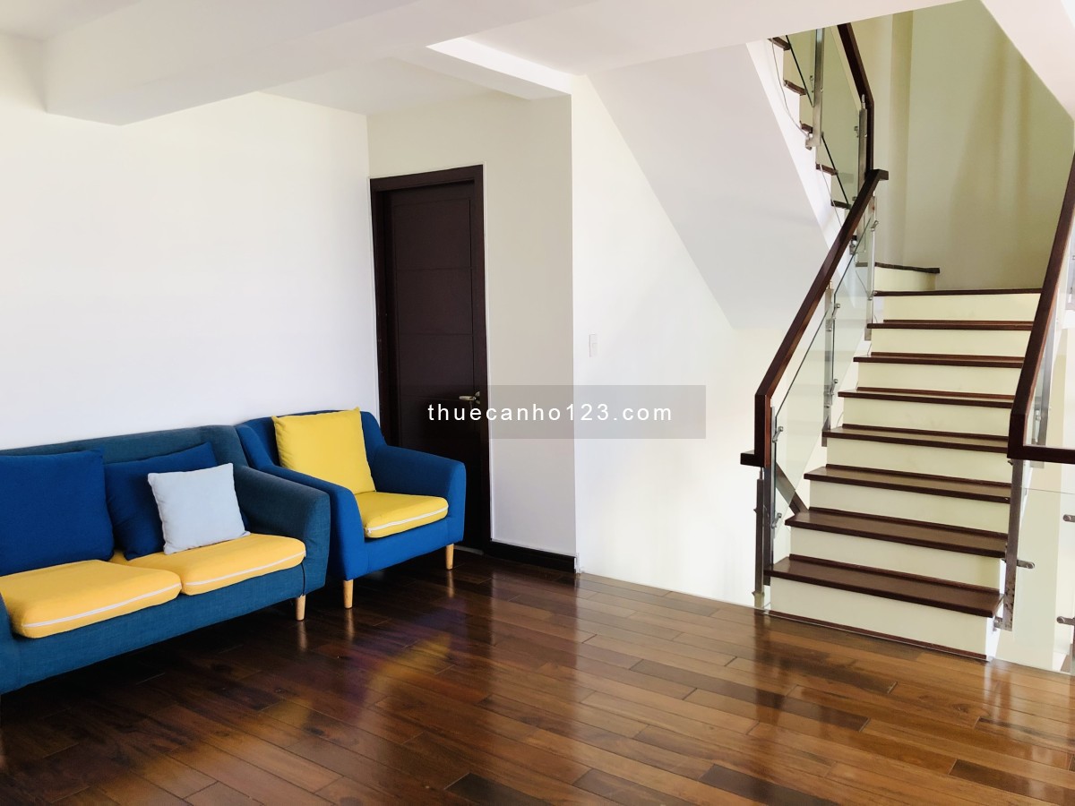 Cần cho thuê penthouse Sky Garden 3, Đường Phạm Văn Nghị. DT: 350m2, 3pn, view công viên giá 2000$