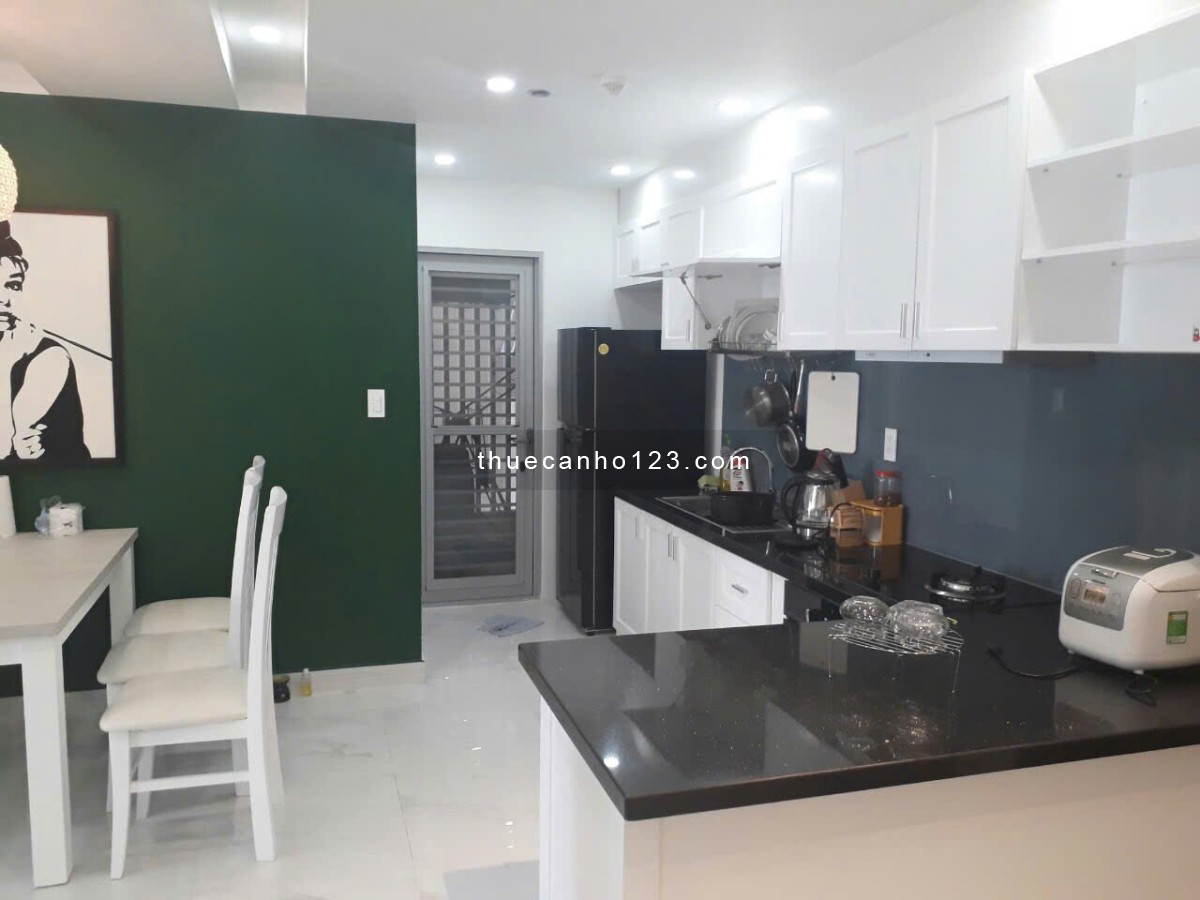 Cho thuê Scenic Valley 1, PMH, Q7, nhà đẹp, 2PN, 2WC, giá 22tr/ tháng