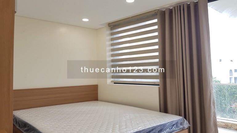 Cho thuê căn hộ dịch vụ 100m2, 3PN, mới tinh tại Đội Cấn, Ba Đình