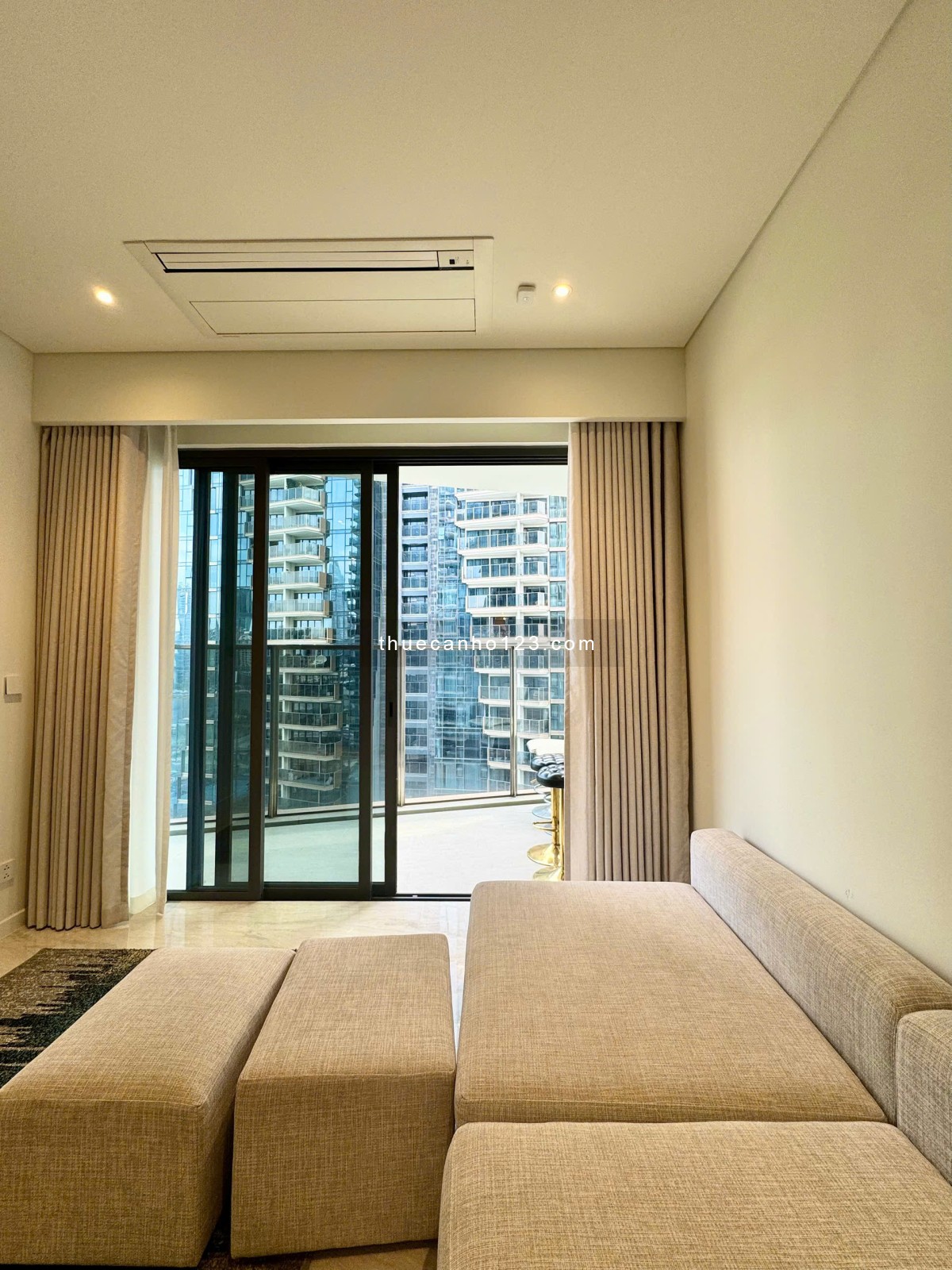 The Opera cho thuê 2PN đầy đủ nội thất - view cực đỉnh hồ bơi - nội khu - cầu Bason - Sông SG