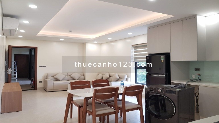 Cho thuê căn hộ dịch vụ mới tinh tại Đội Cấn, Ba Đình, 90m2, 2PN, cửa sổ, ban công thoáng mát
