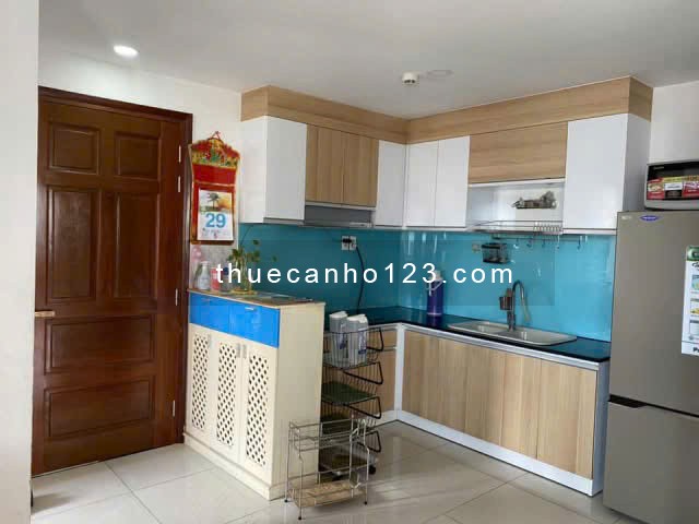 Chung cư Screc , P12, Q3, CĂN GÓC , 2p, 2wc, 85m2, giá 13tr/tháng