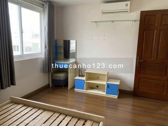 Chung cư Screc , P12, Q3, CĂN GÓC , 2p, 2wc, 85m2, giá 13tr/tháng