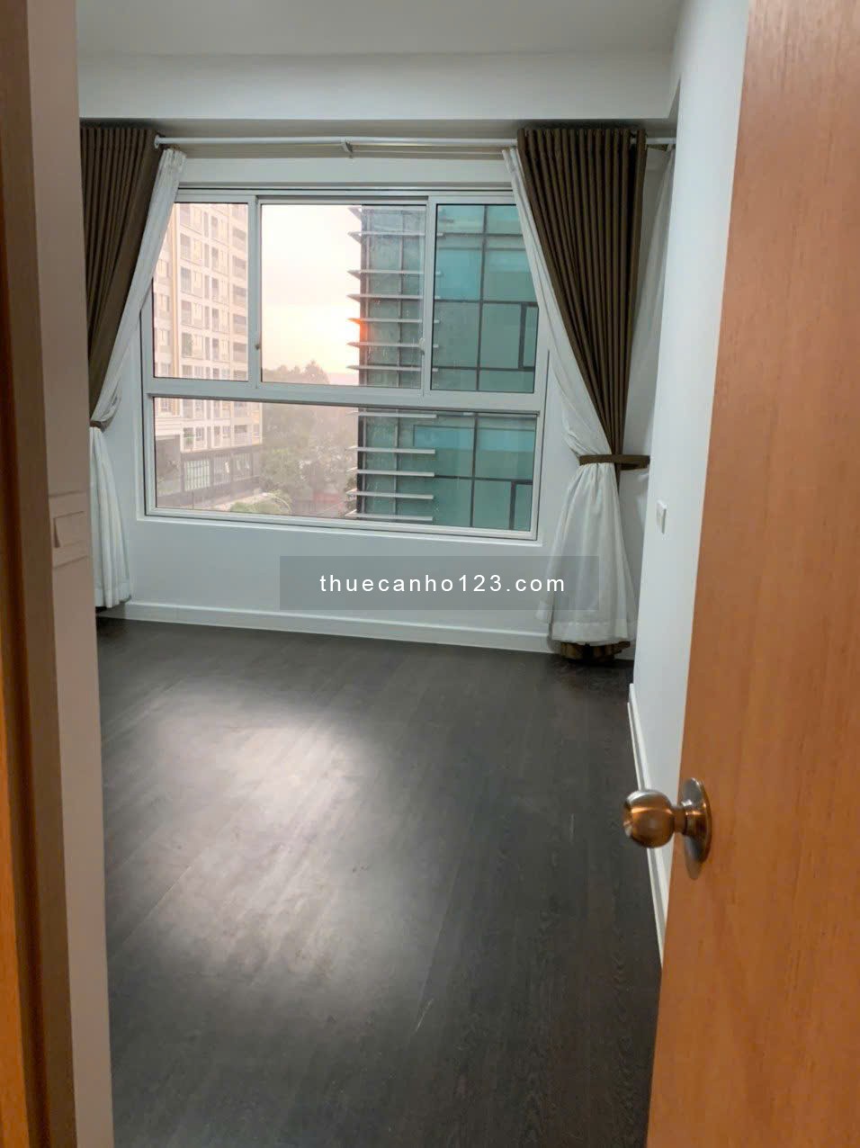 [ Cho Thuê ] Căn Hộ Golden Mansion Phổ Quang, 3PN2Wc Nội Thất Cơ Bản 19Tr Tel 0942811343 Tony