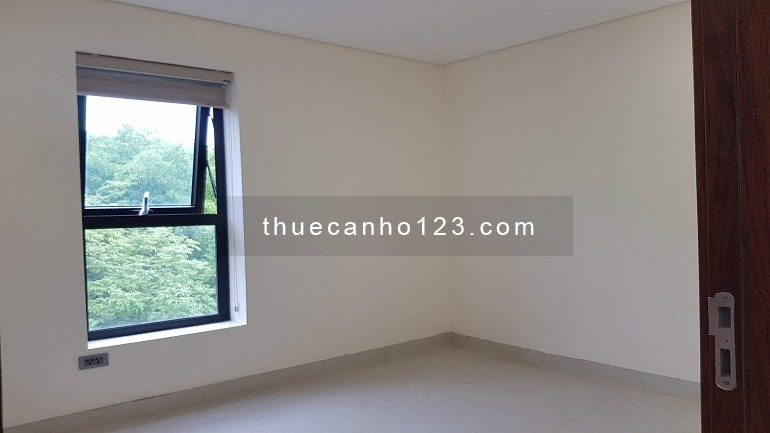 Cho thuê căn hộ dịch vụ 100m2, 3PN, mới tinh tại Đội Cấn, Ba Đình